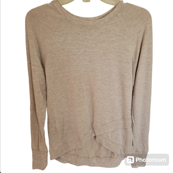 Athleta Pale Pink High Low Long Sleeve Performance Sweater Size Medium - Picture 1 of 9